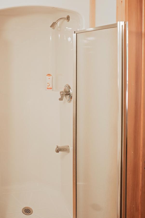 Rock Hill Bed & Breakfast Sharbot Lake Экстерьер фото